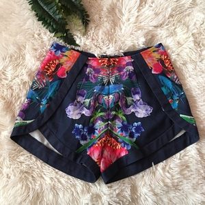🎉Ally floral summer wrap style shorts size 6